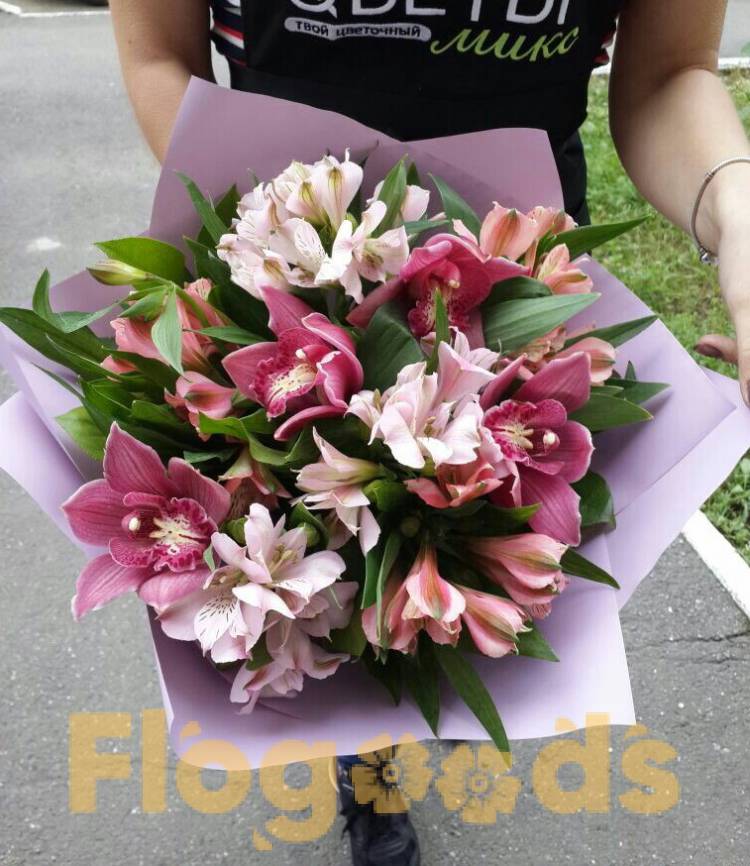 Букет «Шарм» за 7 817 руб.